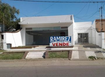 Local comercial · 123m² · 1 Cochera · Local y Deposito