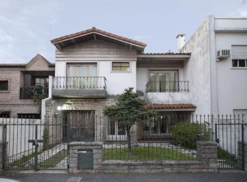 Casa de 5 ambientes, La Matanza · Venta de Casa de 5 Ambientes en Ramos Mejía con Jardín