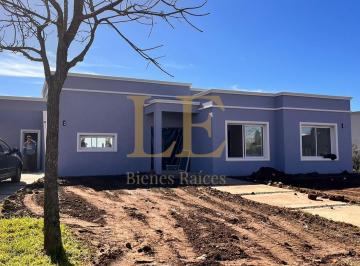 Casa · 180m² · 4 Ambientes · 4 Cocheras · Venta Casa San Sebastian Área 1 a Espacio Verde