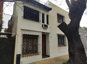 Casa · 98m² · 5 Ambientes · PH Al Frente en Venta San Isidro