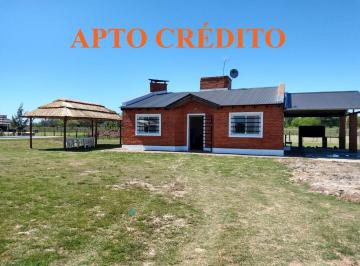 Casa · 80m² · 3 Ambientes · 1 Cochera · Venta de Casa Quinta en Ruta 5 Mercedes B