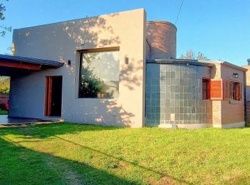 Casa · 100m² · 5 Ambientes · 2 Cocheras · Casa en Colastine Norte