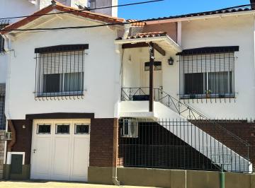 Casa · 115m² · 3 Ambientes · 1 Cochera · Retasada Casa 3 Ambientes