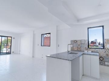 Departamento · 70m² · 5 Ambientes · Venta Departamento 2 Dorm + Comodin + Patio 154 m²
