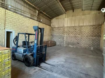 Local comercial · 148m² · 1 Ambiente · Lcf V132 - Galpón en Venta Z/ Av Uruguay y Av Cabred