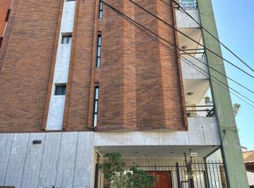 Departamento de 5 ambientes, Quilmes · Piso 5 Ambientes en Venta Bernal Centro