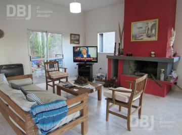 Casa · 240m² · 5 Ambientes · 2 Cocheras · Venta de Casa 5 Ambientes en Costa Esmeralda