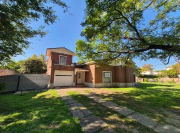 Casa de 8 ambientes, Córdoba · Vendo Casa en Villa Belgrano con Terreno de 960 m² (A 1 Cuadra de Gauss y Recta)