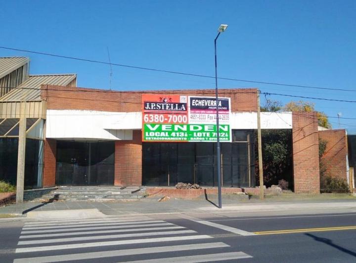 Local comercial · 413m² · 10 Cocheras