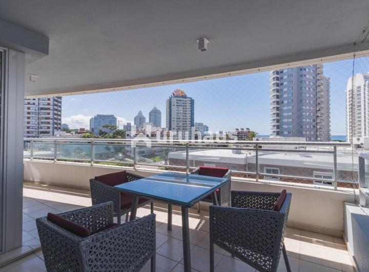 Departamento · 72m² · 4 Ambientes · 1 Cochera