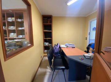Oficina comercial · 100m² · 8 Ambientes · Amplia Oficina Planta Baja