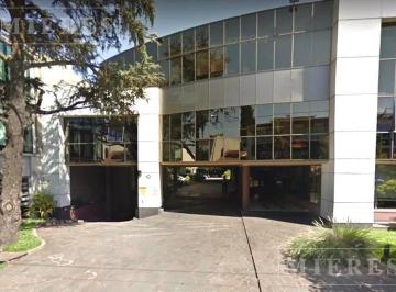 Oficina comercial · 135m² · 4 Cocheras · Oficina de 135 m² Planta Baja en Alquiler en San Isidro