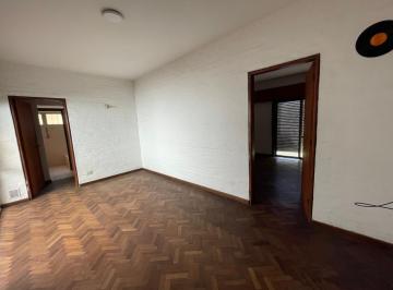 Casa de 7 ambientes, Córdoba · Zona Tribunales 400t 240c Bolivar 500 Oportunidad