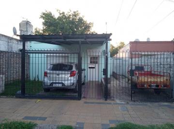 OMP-OMP-3956_2 · Casa 3 Ambientes. | Joaquin Spandonari Al 3500