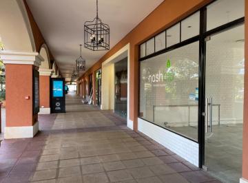 Local comercial · 60m² · Local - Pueblo Caamaño