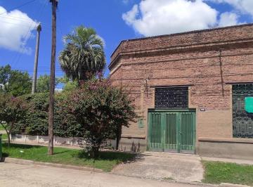 Bodega-Galpón · 140m² · Deposito con Posibilidad Vivienda