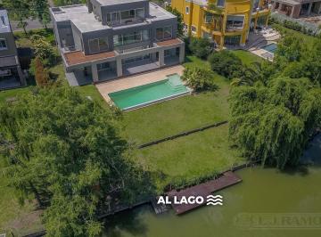 Casa · 330m² · 7 Ambientes · Casa a La Laguna en Venta en Los Castores