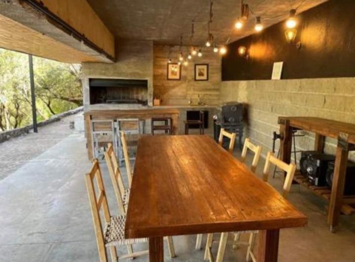 Casa · 550m² · 12 Ambientes