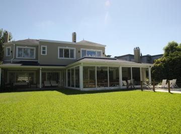 Casa · 338m² · 7 Ambientes · 1 Cochera · Excelente Casa en Venta en Pacheco Golf