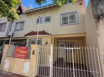 Casa de 4 ambientes, San Fernando · Triplex Reciclado C/ Patio Parrilla + Cochera - San Fernando Centro