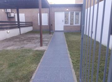 Casa de 4 ambientes, Córdoba · Poeta Lugones Nuevo - Vendo Excelente Casa 2 Dorm. en 1 Planta/ Apta Credito - Liv/c. Coc. Sep, Jardin