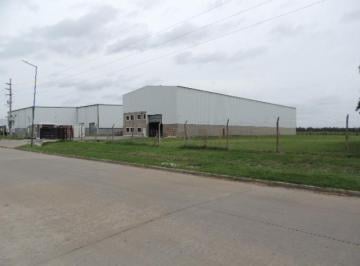 Casa · 1400m² · 1 Ambiente · 5 Cocheras · Deposito Aaa Parque Industrial y Logistico Parana de Las Palmas