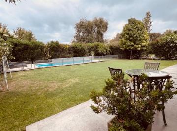 Casa · 456m² · 5 Ambientes · 2 Cocheras · Casa a La Venta Country Ayres del Sur