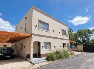 Casa de 3 ambientes, Pilar · Casa Duplex 3 Amb con Jardín y Parrilla en Pilar