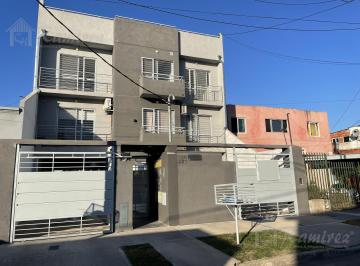 Departamento · 40m² · 2 Ambientes · 1 Cochera · Departamento 2 Amb. en Venta con Patio y Cochera, Morón