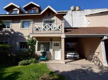 Casa de 4 ambientes, Almirante Brown · Triplex a La Venta en Excelente Ubicacion en Adrogue