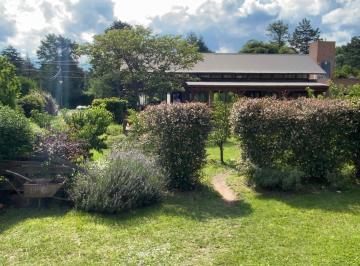 casa · Venta con Financiación! Casa de 2 Dorm. con Pileta y Local Gastronómico Equipado! Escritura