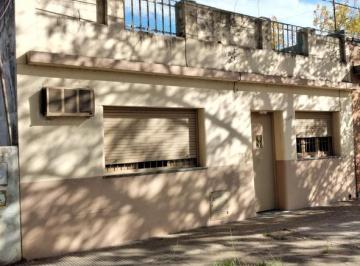 Casa · 97m² · 3 Ambientes · Casa Al Frente - Zona Sur - Dos Dorm.