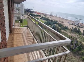 Departamento · 89m² · 4 Ambientes · 1 Cochera · Frente Al Mar Todo Luz! 4 Ambientes y Cochera