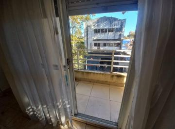Departamento · 93m² · 9 Ambientes · 1 Cochera · San Luis 4440