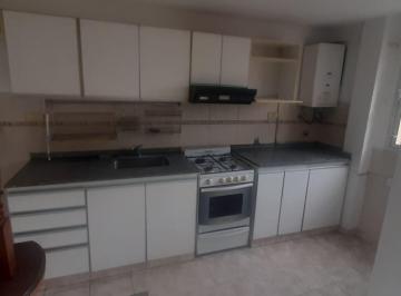 Departamento · 93m² · 9 Ambientes · San Luis 4440