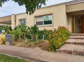 Casa · 170m² · 6 Ambientes · 20 Cocheras · B° Olivos del Torreon - Exclusiva Casa en Alquiler Temporario