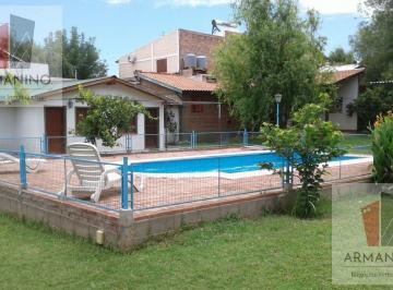 Casa · 360m² · 17 Ambientes · 5 Cocheras · Complejo de Cabañas Más Casa en Venta Cura Brochero