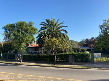 Casa · 166m² · 4 Ambientes · Casona - Unquillo - Villa Aurora