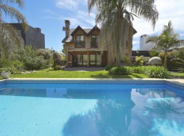 Casa · 190m² · 6 Ambientes · 2 Cocheras · Venta Casa 6 Ambientes en Barrio Cerrado Nautico - Escobar