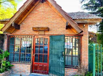 Casa · 240m² · 4 Ambientes · 1 Cochera · Casa Chalet en Venta Ubicado en Ing. Maschwitz, Escobar, G. B. a. Zona Norte