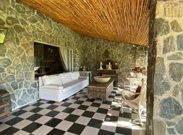 Casa · 1000m² · 5 Ambientes · 3 Cocheras · Vendo Casa Excepcional Camino a Carlos Paz