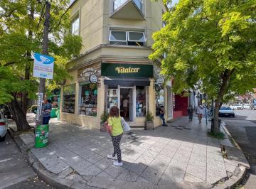 Local comercial · 38m² · Local en Esquina - Guemes