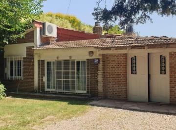 Casa · 100m² · 4 Ambientes · 3 Cocheras · Imperdible Casaquinta!