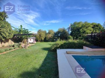 Casa · 70m² · 2 Ambientes · 1 Cochera · Casa de Campo en Carrizales