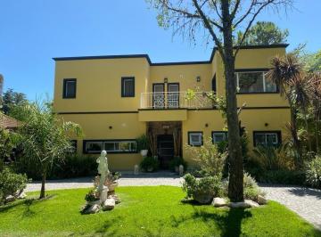 Casa · 200m² · 4 Ambientes · Casa en Venta en golfer'S Country Club, Pilar, G. B. a. Zona Norte