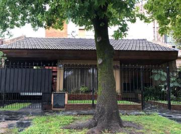 Casa · 570m² · 7 Ambientes · 2 Cocheras · Casa en Moreno Sur