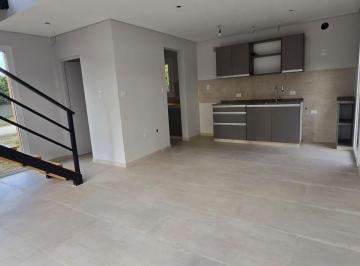 Casa · 70m² · 3 Ambientes · 1 Cochera · Casa de 2 Dorm. a Estrenar - Apta Crédito - Dina Huapi, Bariloche