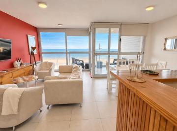 Departamento · 120m² · 4 Ambientes · 1 Cochera · Semipiso Frente Al Mar C/balcón y Cochera