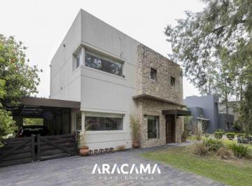 RRA-RR1-779_2 · Casa en Venta en El Lauquen - Canning