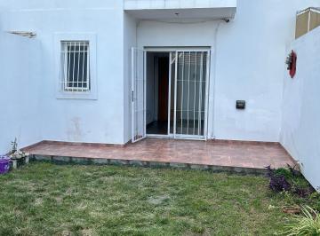 PATIO · Dto. 2 Amb. en Alquiler. Centrico. con Amplio Patio. Acepta Mascota